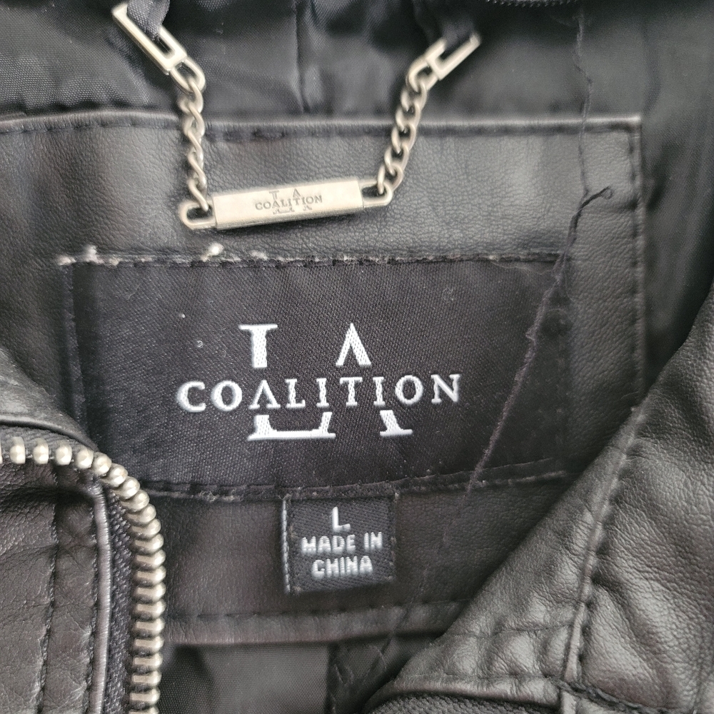 Leather jacket - Picture 2 of 3